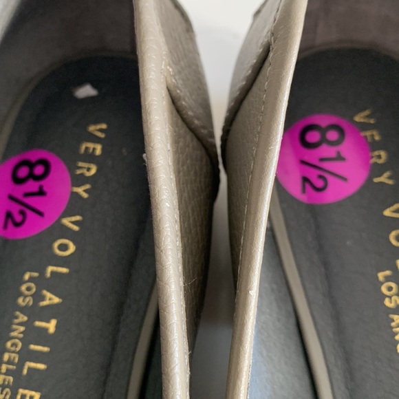 Very volatile leather lofeats size 9 gray comfy - Picture 7 of 9